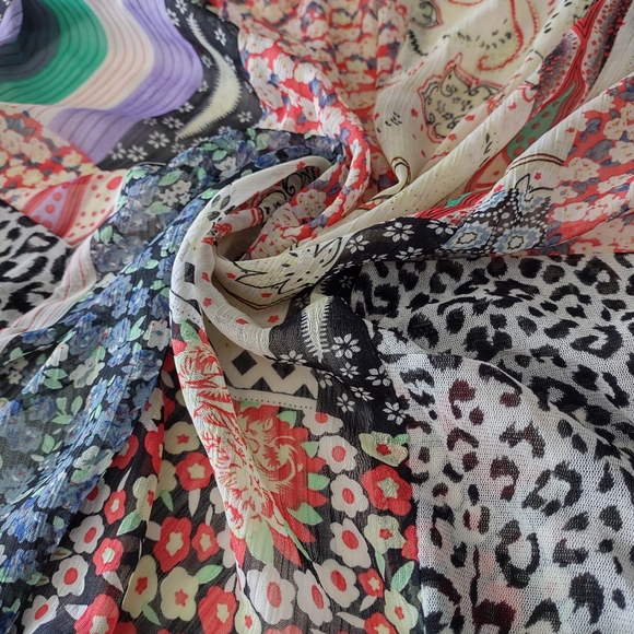 ‼️ SOLD ‼️ Sasha Fabiani Sz M-L Patchwork style Mesh/Chiffon Vest Side pockets - Picture 3 of 16